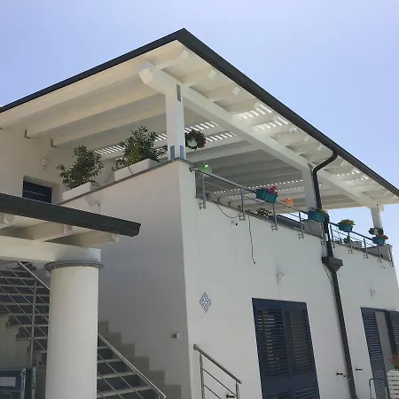 Perla Di San Cataldo Apartment *
