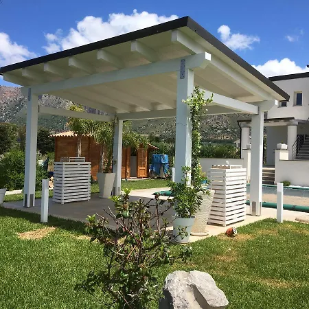 Perla Di San Cataldo Apartment