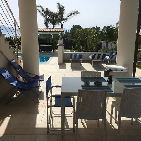 Perla Di San Cataldo تيراسيني