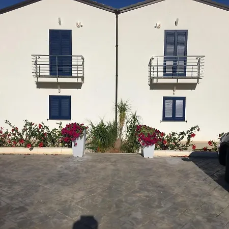 Perla Di San Cataldo Apartment